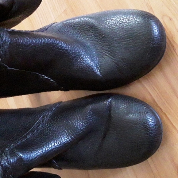 Black Boots - Picture 2 of 2